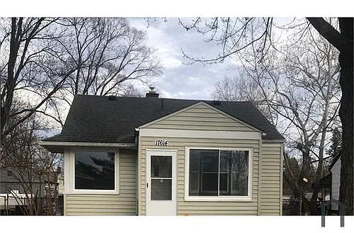 17614 Brady Photo 1