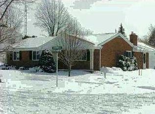 3232 Cromwell Dr, Oregon, OH
