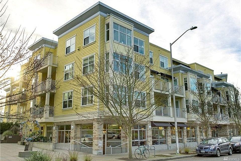 Blakeley Commons Building