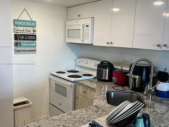 2nd image of 4550 NW 9th St APT E621