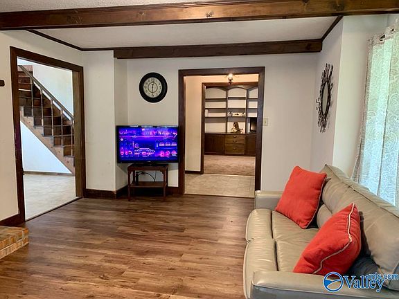 4th image of 23799 Holt Rd