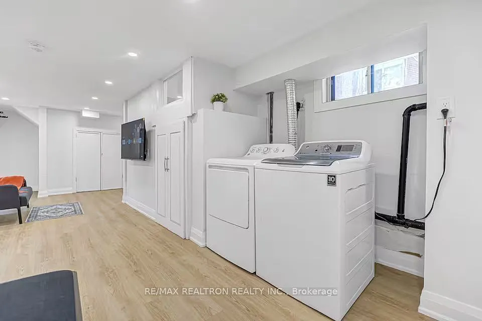 2 bed, $1,900 — Photo 3