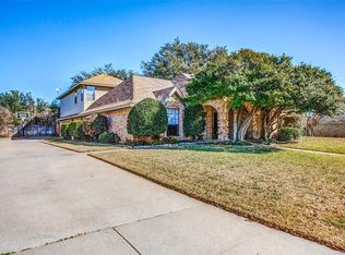 2703 Ridge Top Ln, Arlington, TX 76006