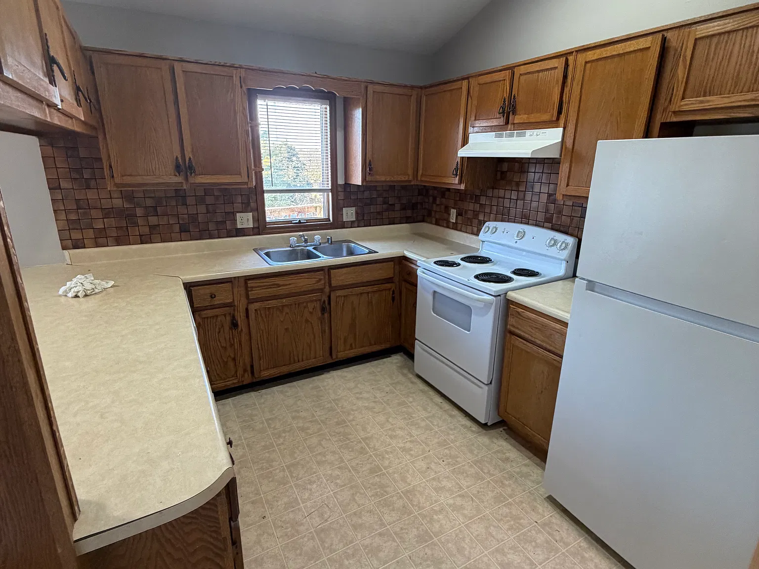 2 bed, 800 sqft, $950 — Photo 2