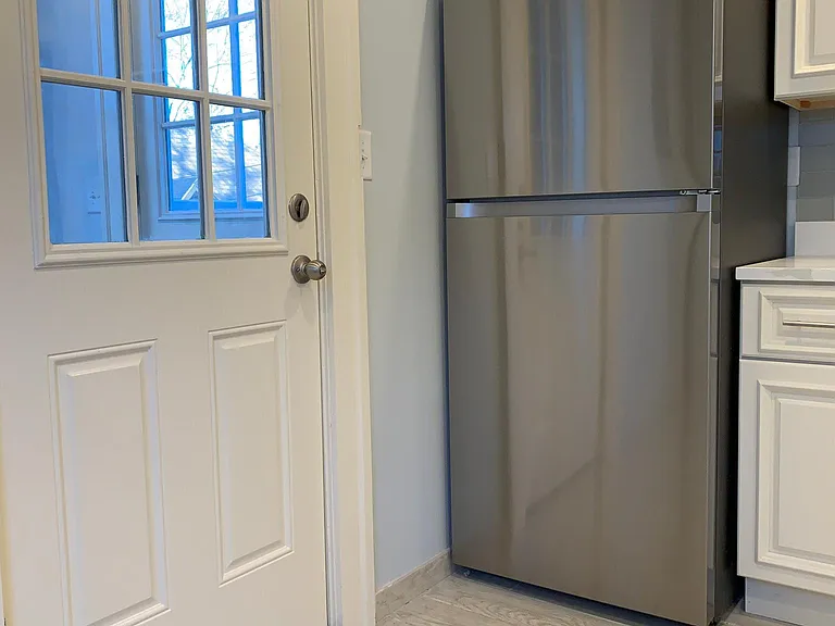 54 Richmond Ave #2 — Photo 4