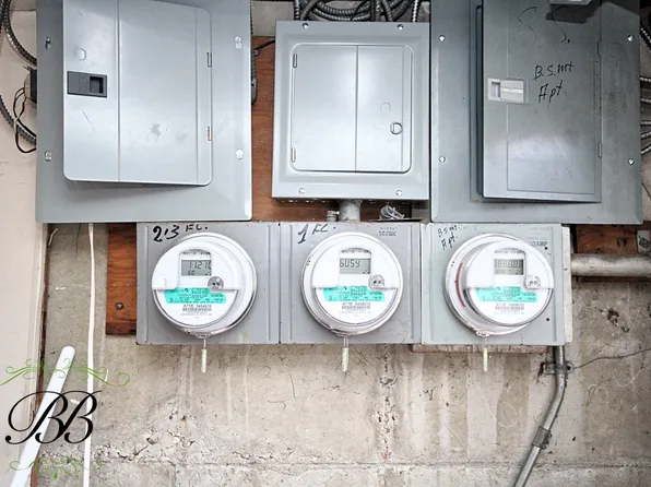 2070 Pearson Street image 28 of 36