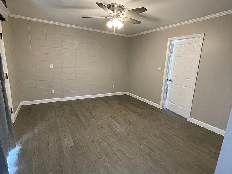 Willow Terrace Apartments — Photo 2