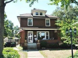 1041 Oakwood Ave NE, Massillon, OH
