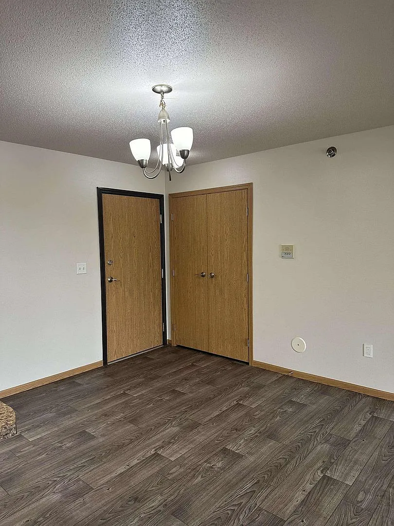 Westport Apartments — Photo 4