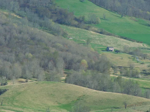 428 Blue Grass Ln, Blue Grass, VA 24413