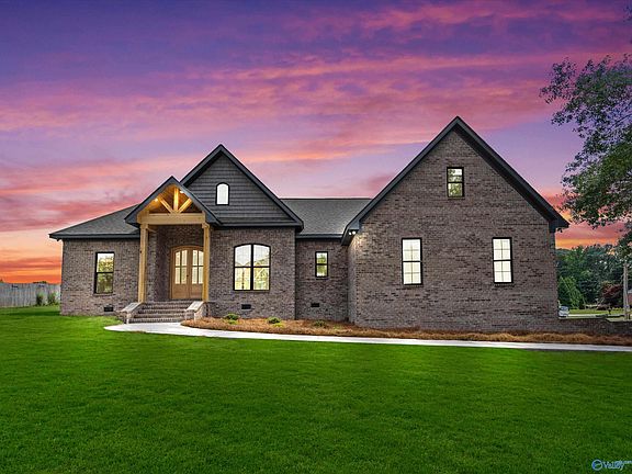 2nd image of 205 Bentbrook Dr