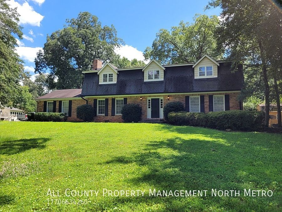 1st image of 2800 Davis Rd