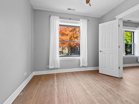 5th image of 2211 W Winona St APT 1