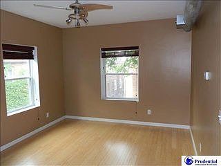 3rd image of 2313 Harney St #2301