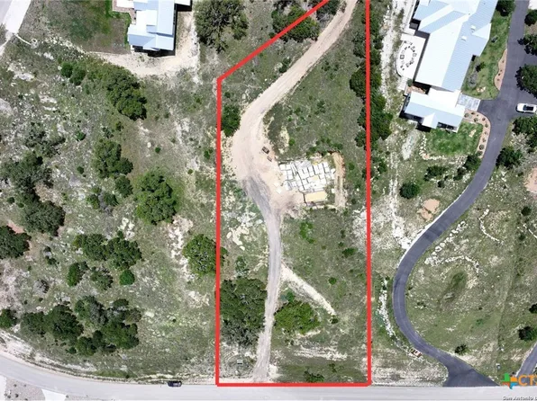 2626 Campestres, Canyon Lake, TX 78070