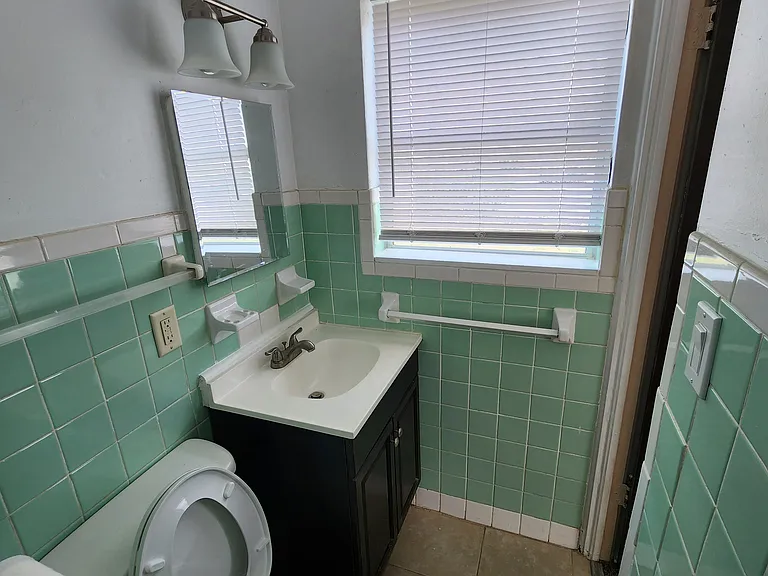 1515 W Washington St #10 — Photo 16