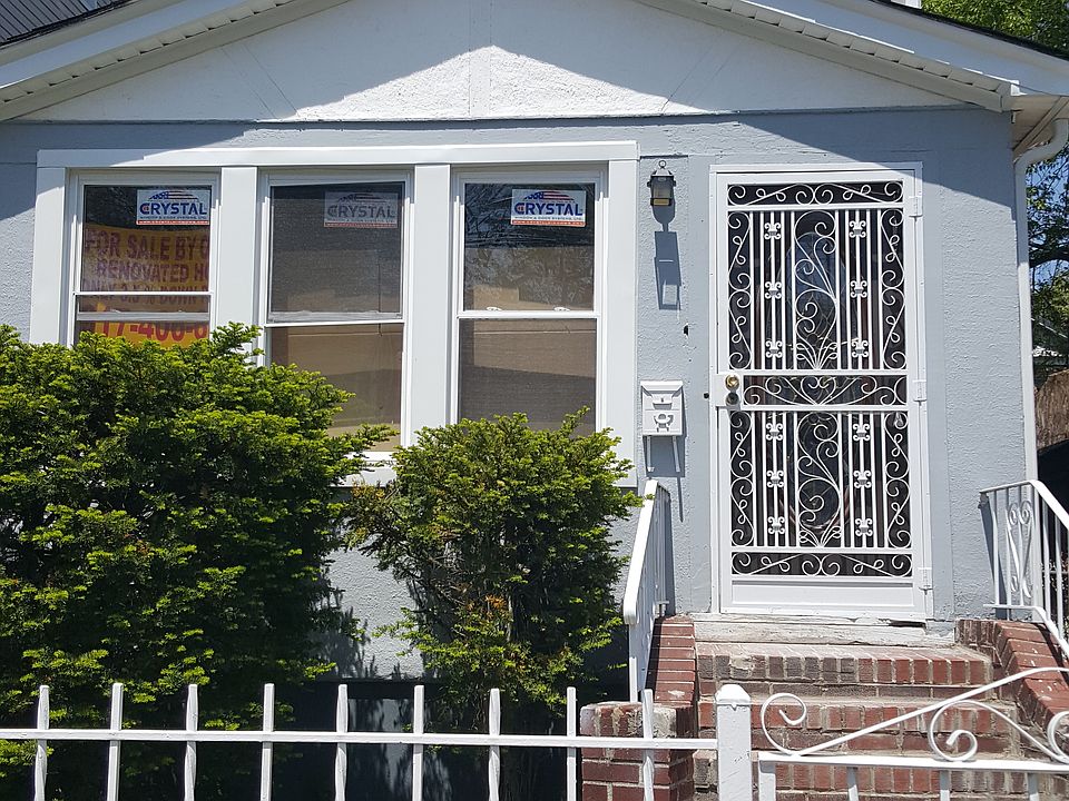 1st image of 190A-19 118 Ave