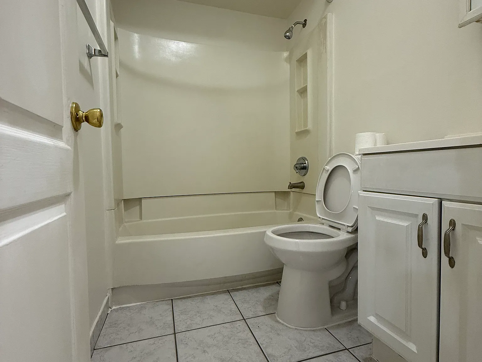 1 bed, 600 sqft, $1,500 — Photo 3