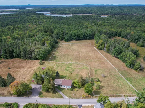 79  Point Road, Hancock, ME 04640