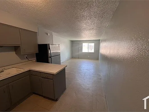 423 Dallas St NE #C — Photo 14