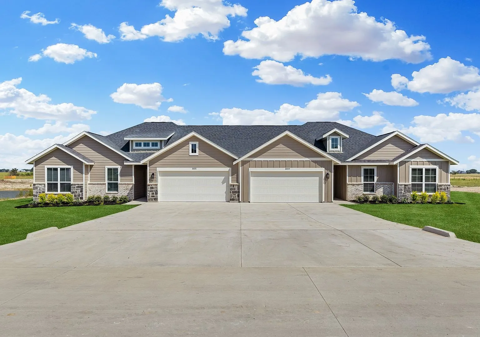 Available Now! New Luxurious Duplex Located On 1-Acre Lot In Midlothian, Tx! — Photo 1