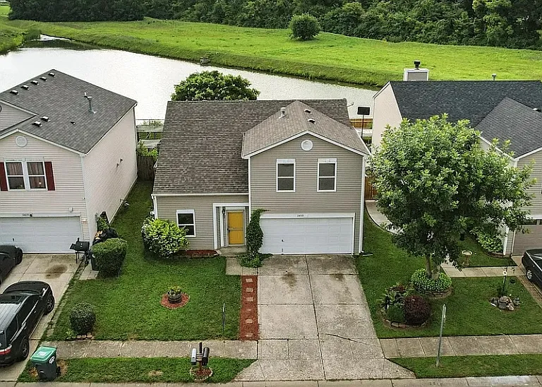 2433 Harvest Moon Dr — Photo 1
