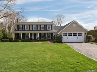 46 1st St, Garden City, NY 11530