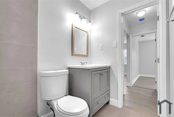 746 SW 4th St #2 — Photo 11