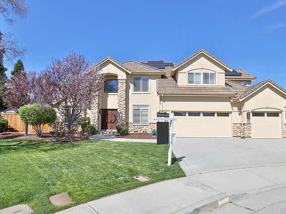 3rd image of 17017 Heatherwood Way
