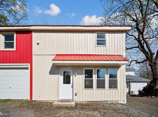 27 E Butler Ave #B, Chalfont, PA 18914