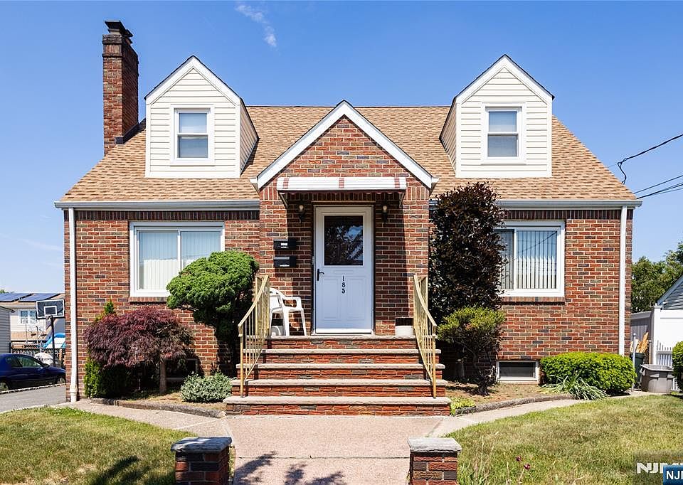 2nd image of 185 Paterson Ave
