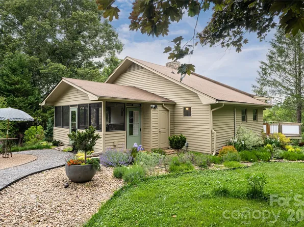 56 Donna Ln, Alexander, NC 28701