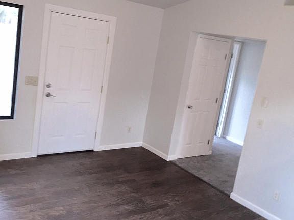4th image of 1613 W Ventura Dr