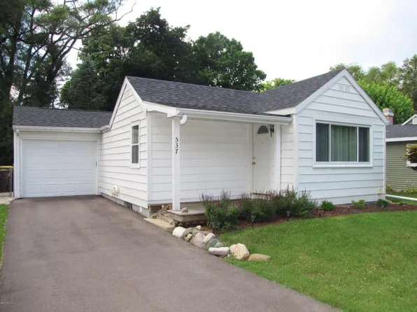 537 N Bluff St, Berrien Springs, MI 49103