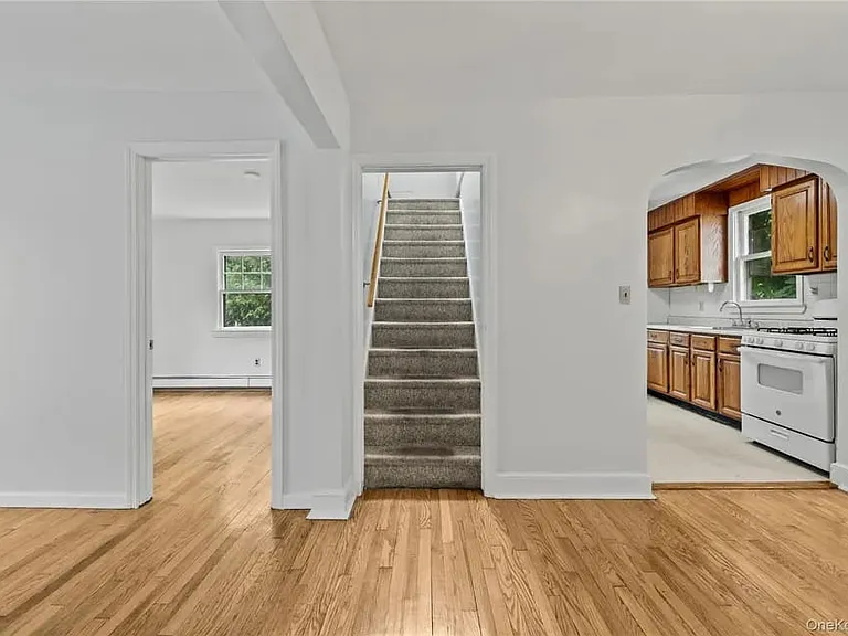 281 Old Haverstraw Rd — Photo 22