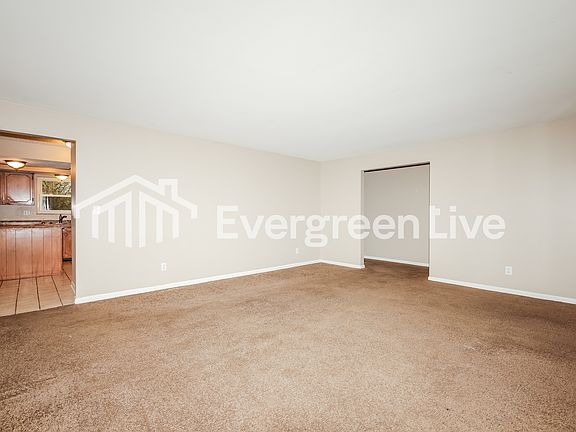 4th image of 4571 Sylvan Oak Dr