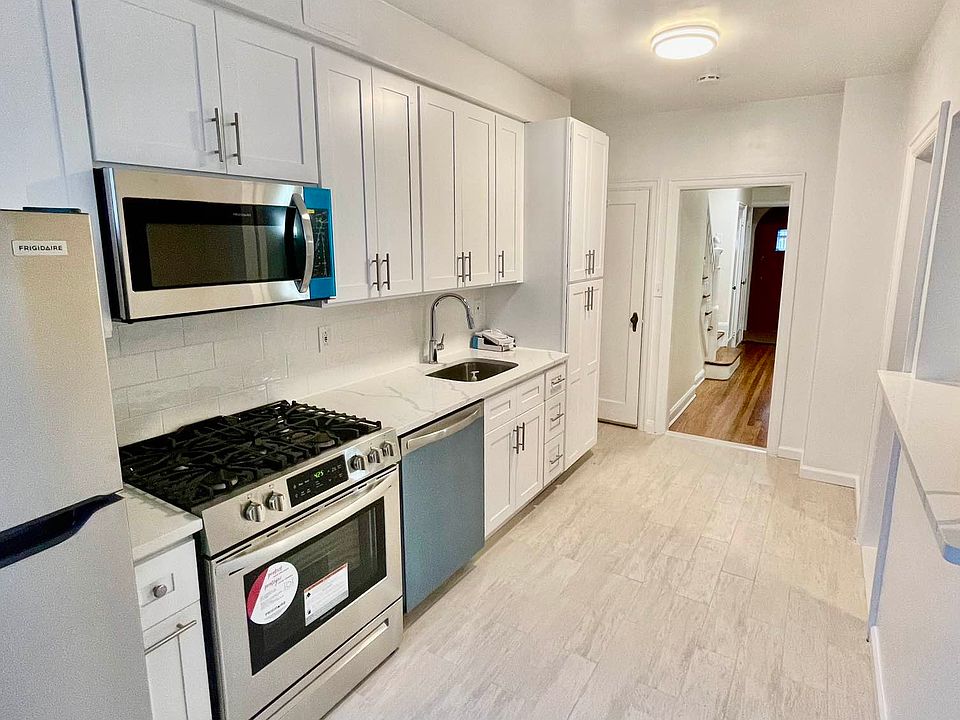 1st image of 55-05 Van Horn St #2