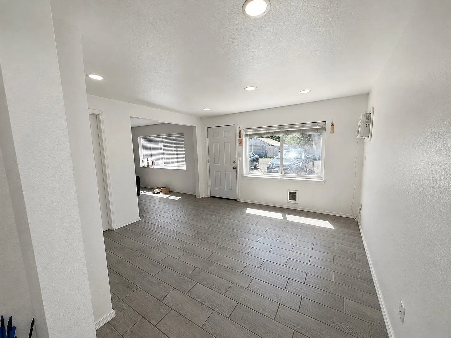 2 bed, 1032 sqft, $1,650 — Photo 3