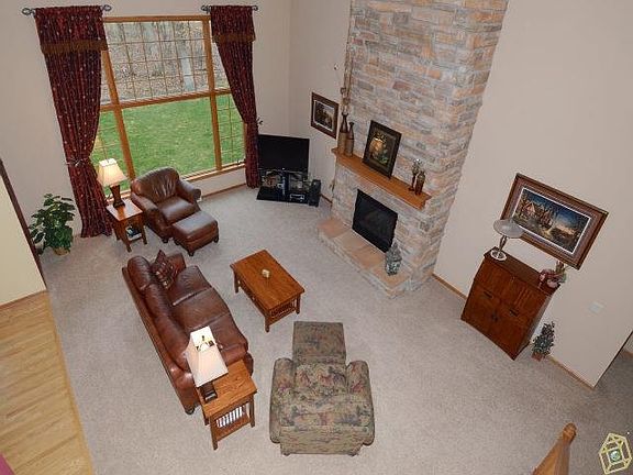 5th image of 5958 Oak Hollow Dr