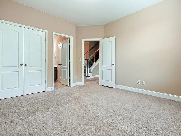 1010 Chelsey Way — Photo 29