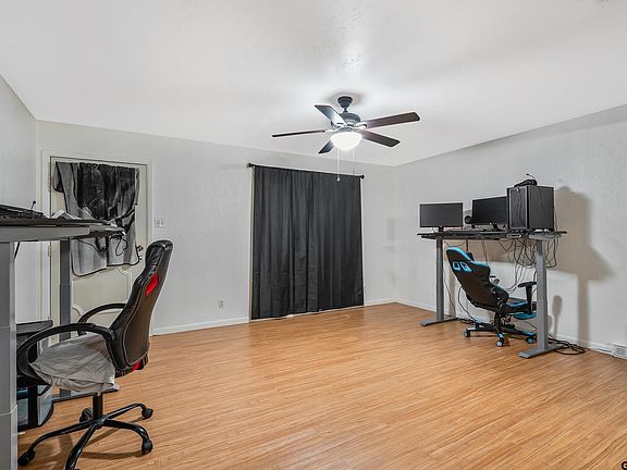 5th image of 410 Audrey St