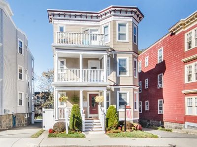 108 King St #2, Dorchester, MA, 02122