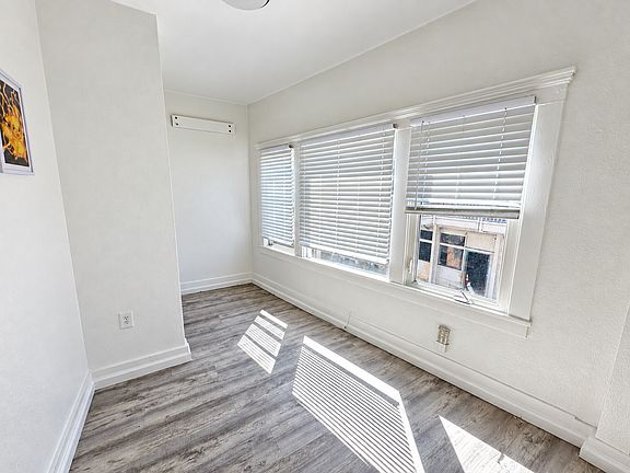 5th image of 2802 68th Ave