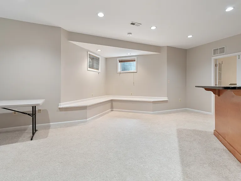 7815 Stable Way — Photo 37