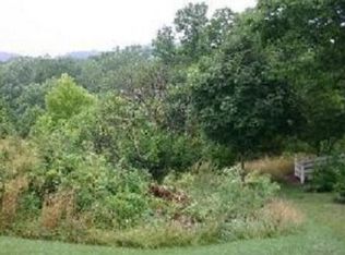 1518 Brindley Dr, Lawrenceburg, IN 47025
