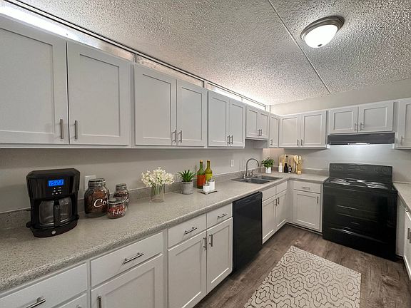 3rd image of 4619 Sunflower Dr NW #66H
