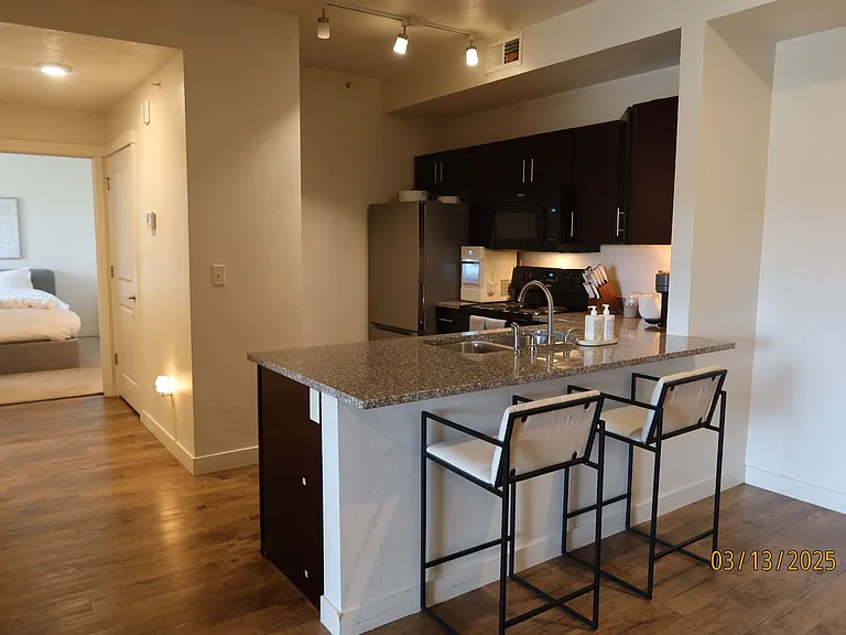 Hawthorne Gardens Apartments — Photo 7