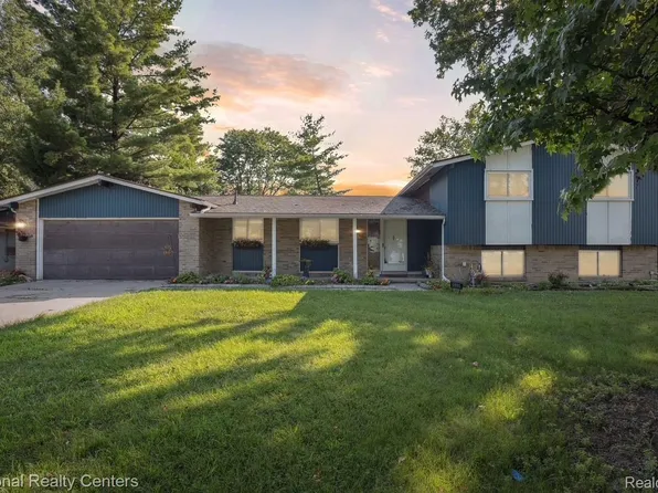 25535 Lynford St, Farmington Hills, MI 48336