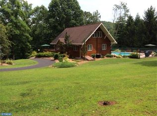 7634 School House Ln, Zionsville, PA 18092