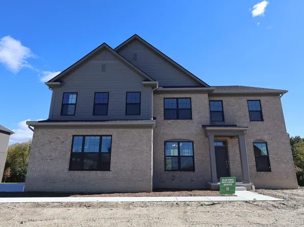 61904 Hevel Ln, Washington, MI 48094